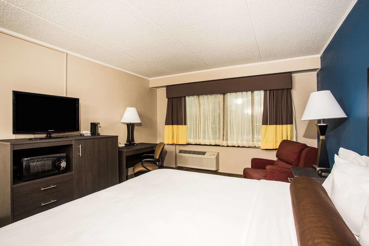 Hotel Baymont By Wyndham Appleton